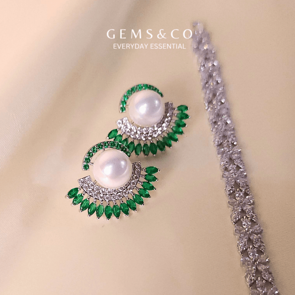 Emerald Heritage Ear Studs