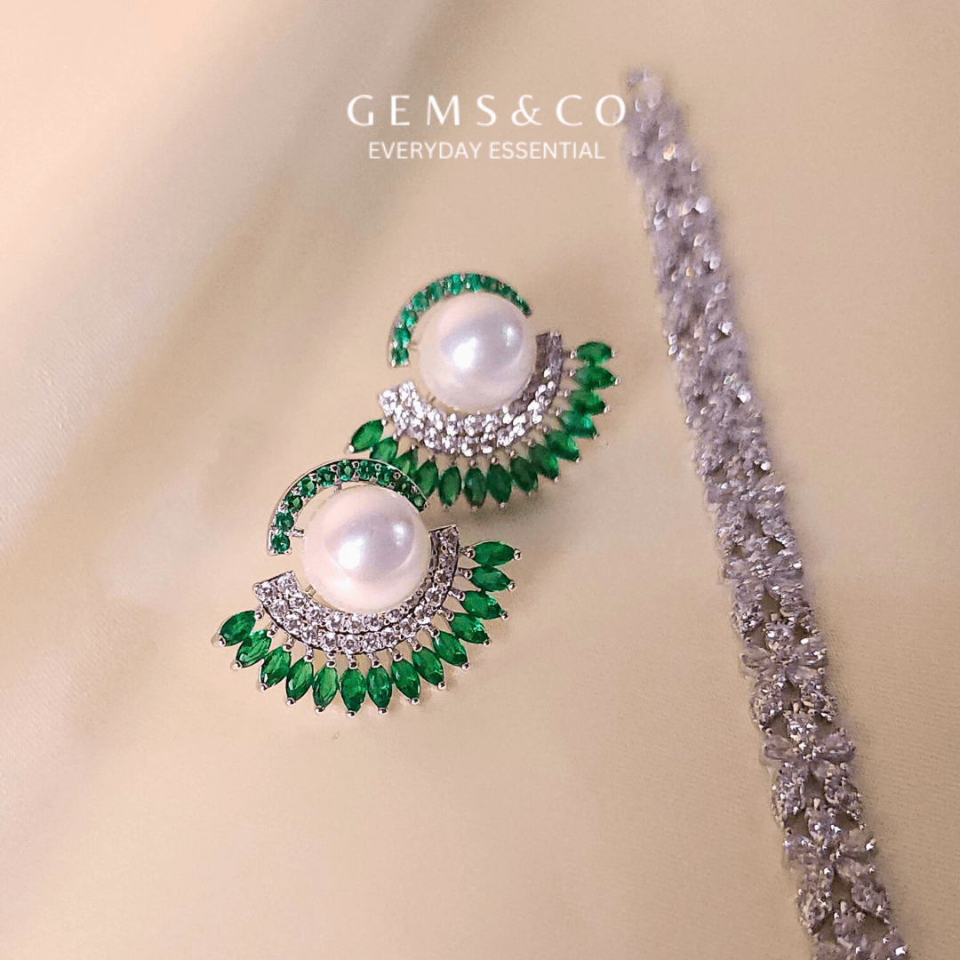 Emerald Heritage Ear Studs