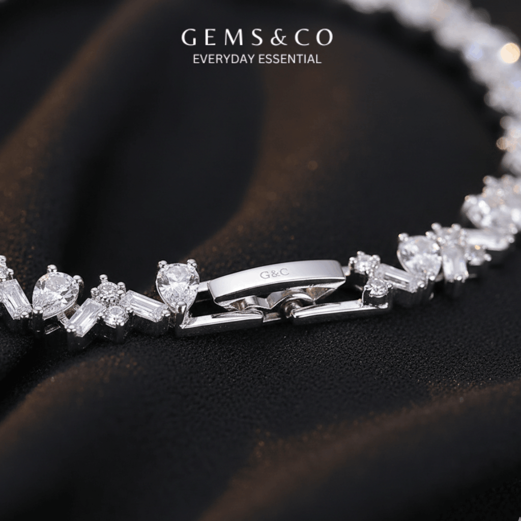 Luna Heartline Bracelet