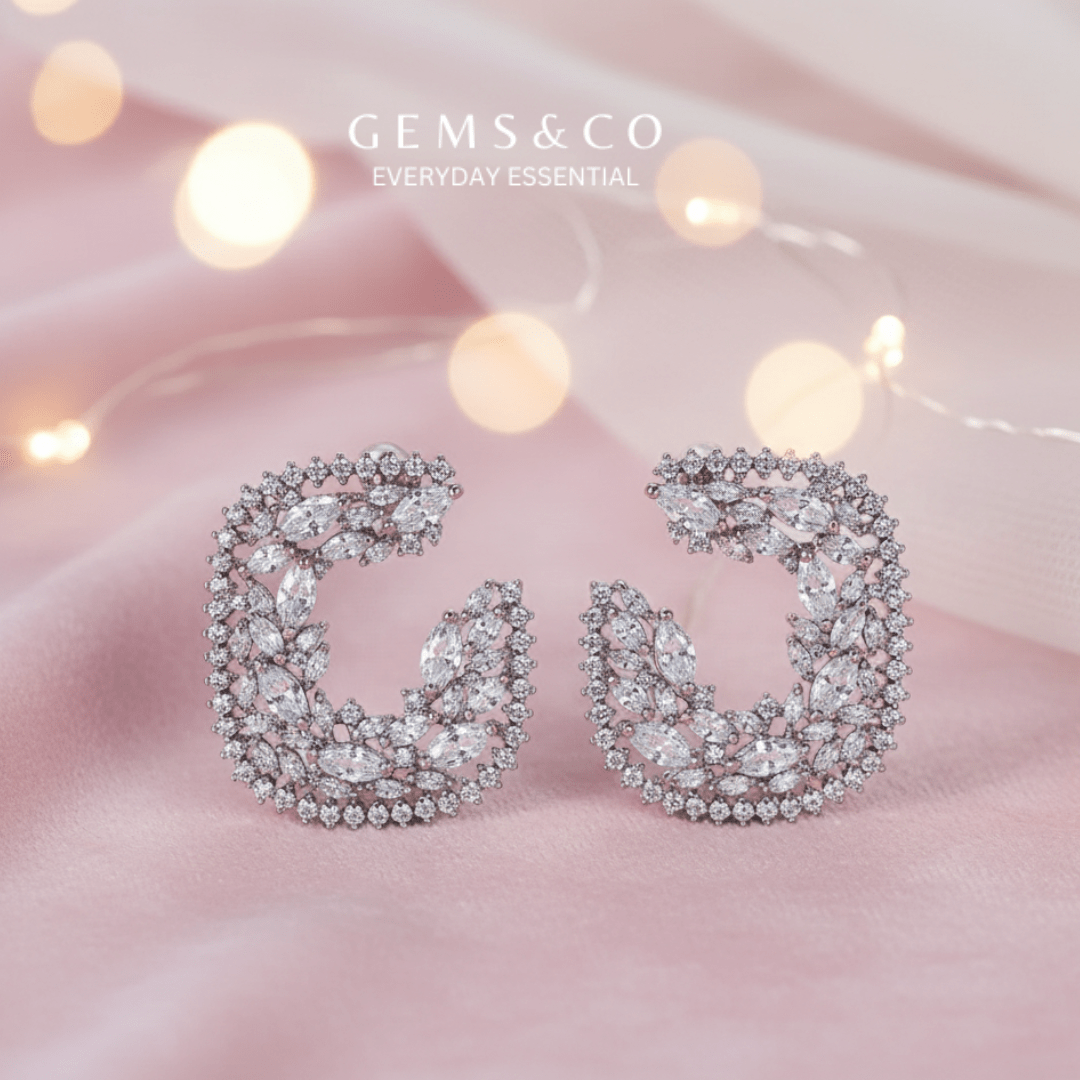 Silvique Gleam Studs