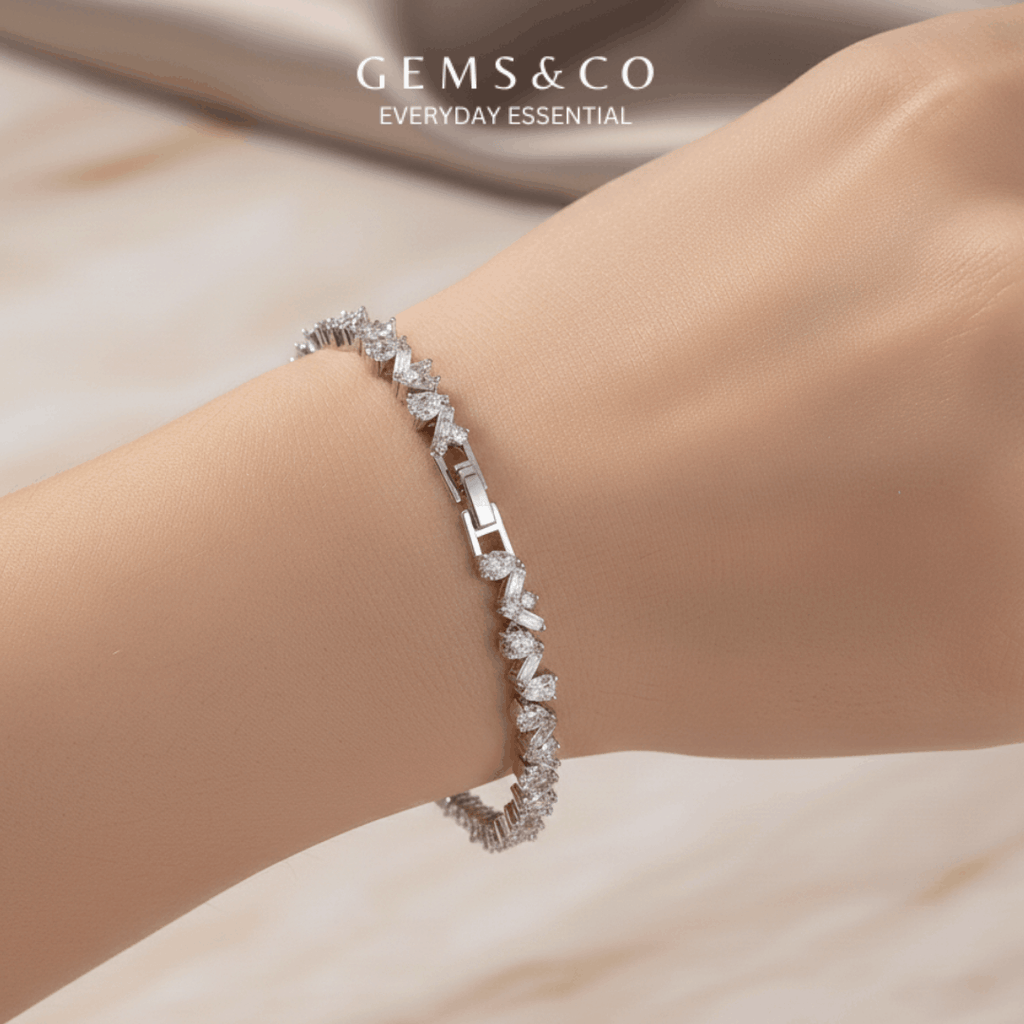 Luna Heartline Bracelet