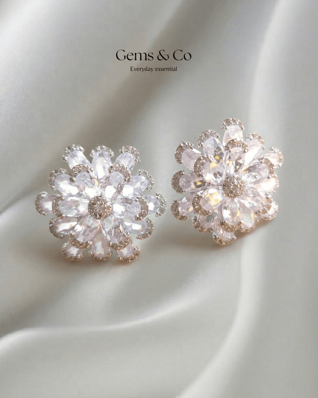 Sparkling flower Cut ( White )