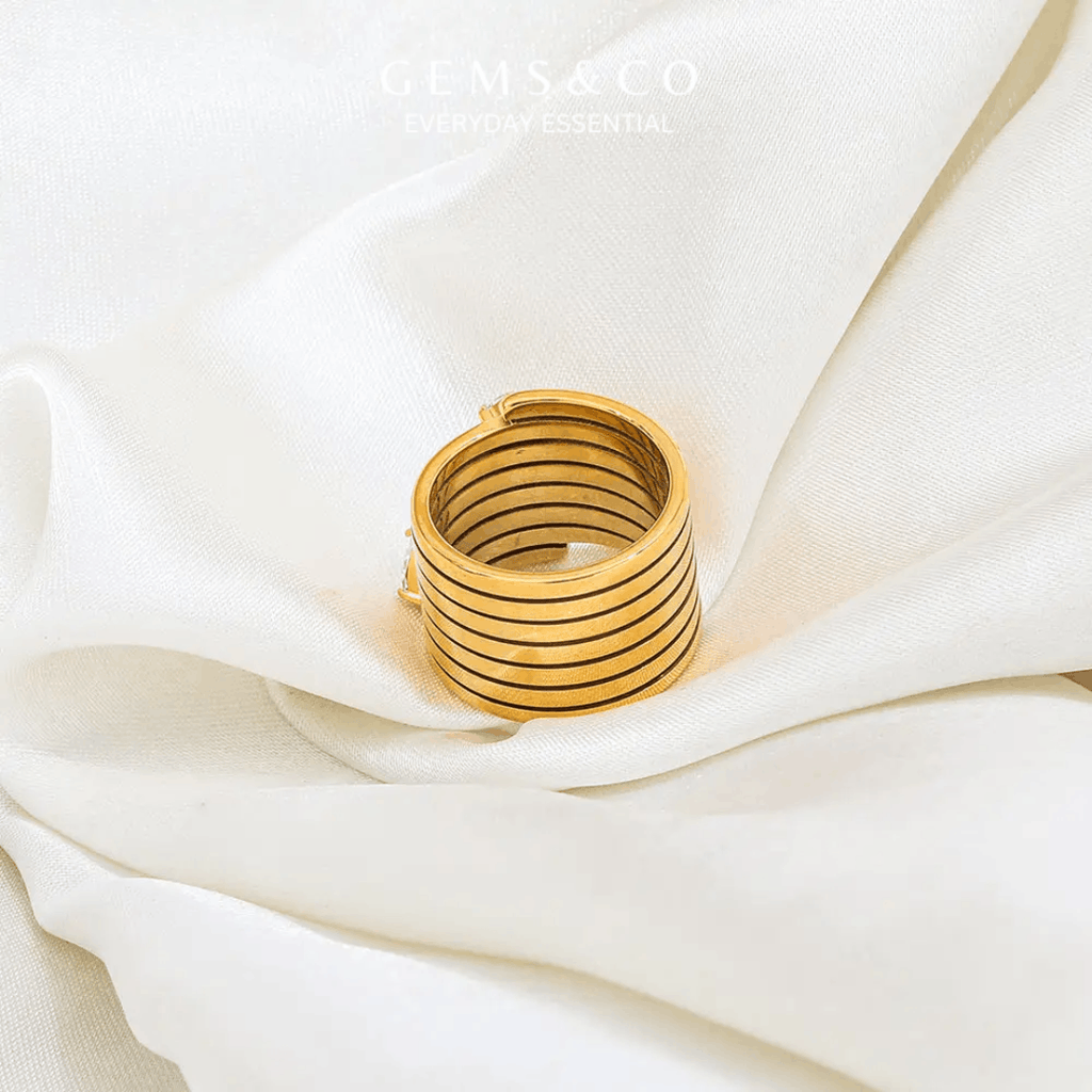 Nova Stack Gold Ring