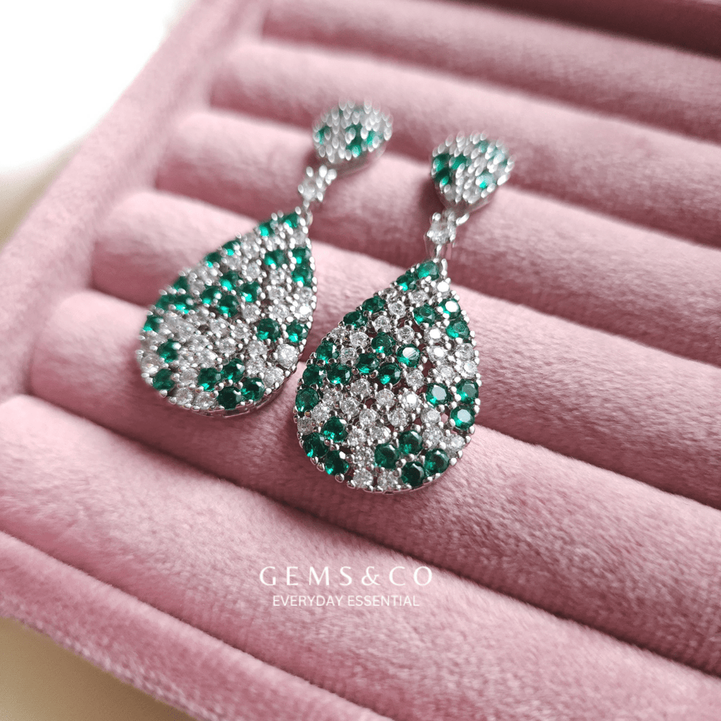 Emerald Zist Earrings
