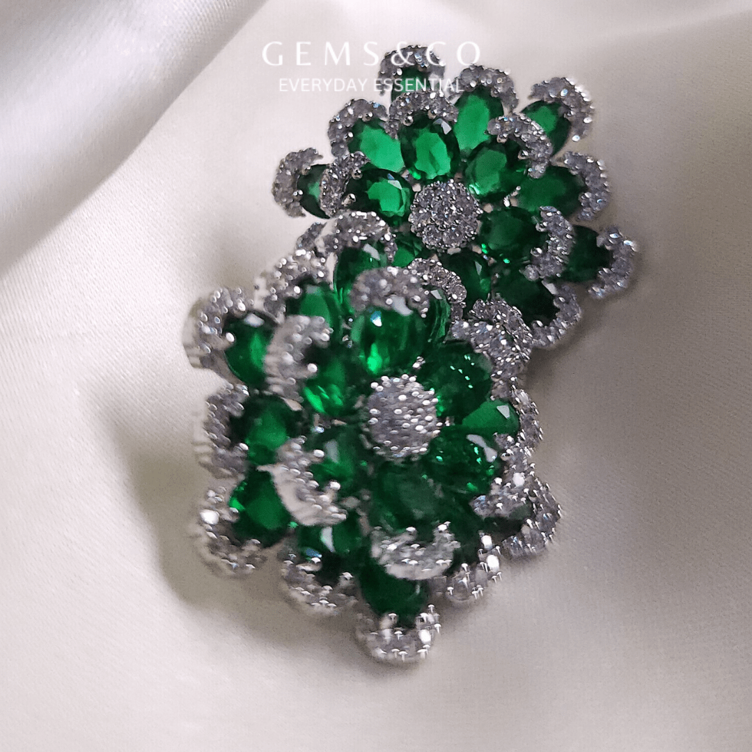 Sparkling flower Cut (Emerald)