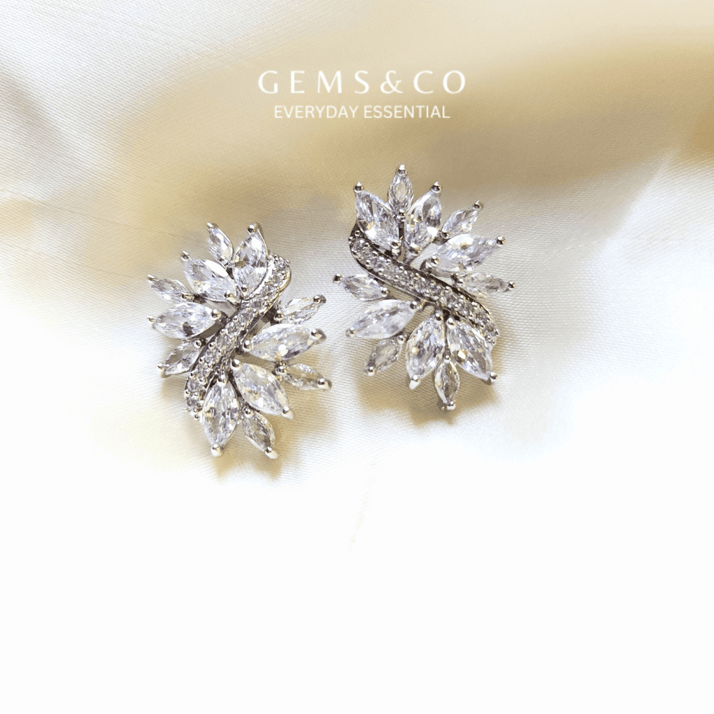 Clustrous Spark Studs