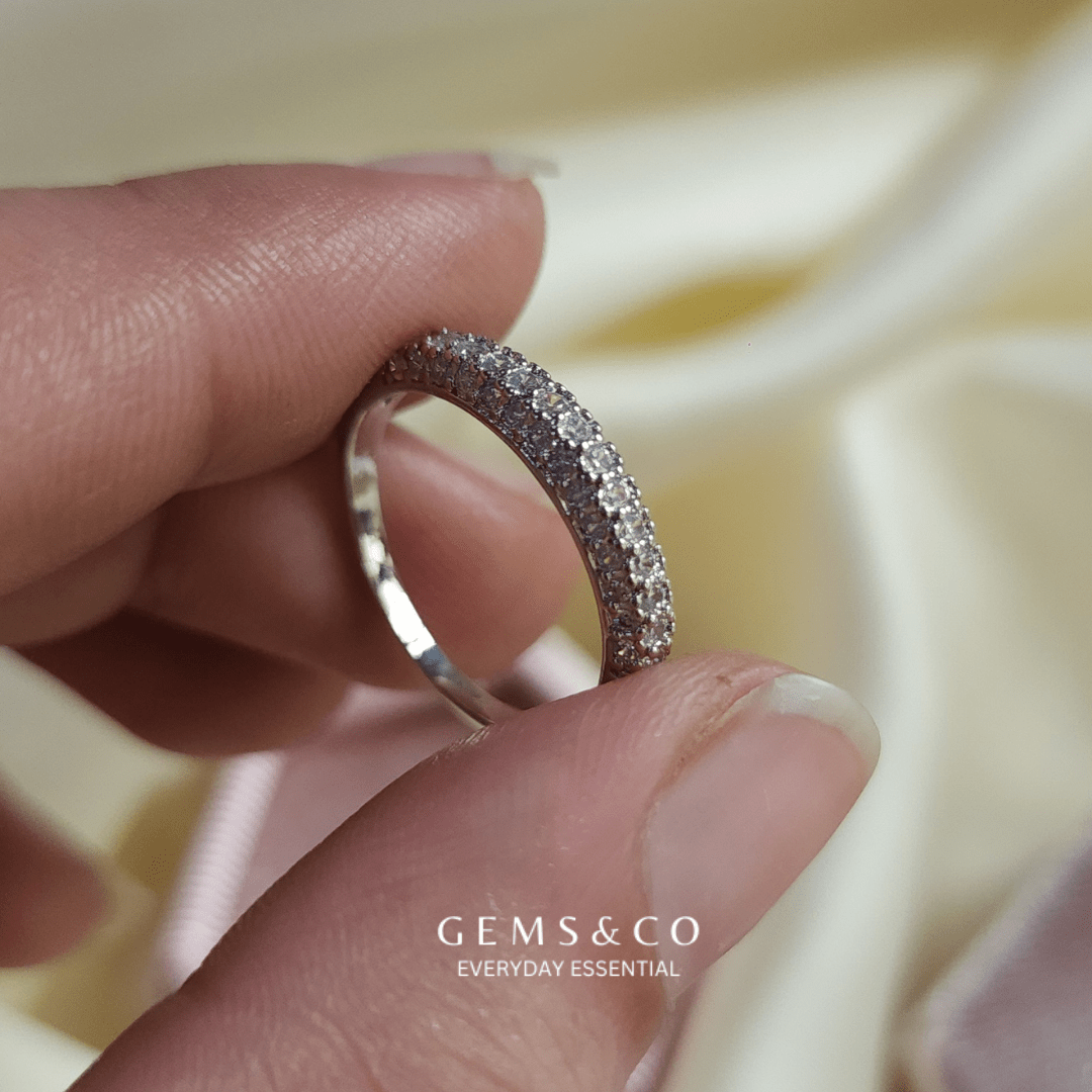 Lustrous CZ Ring