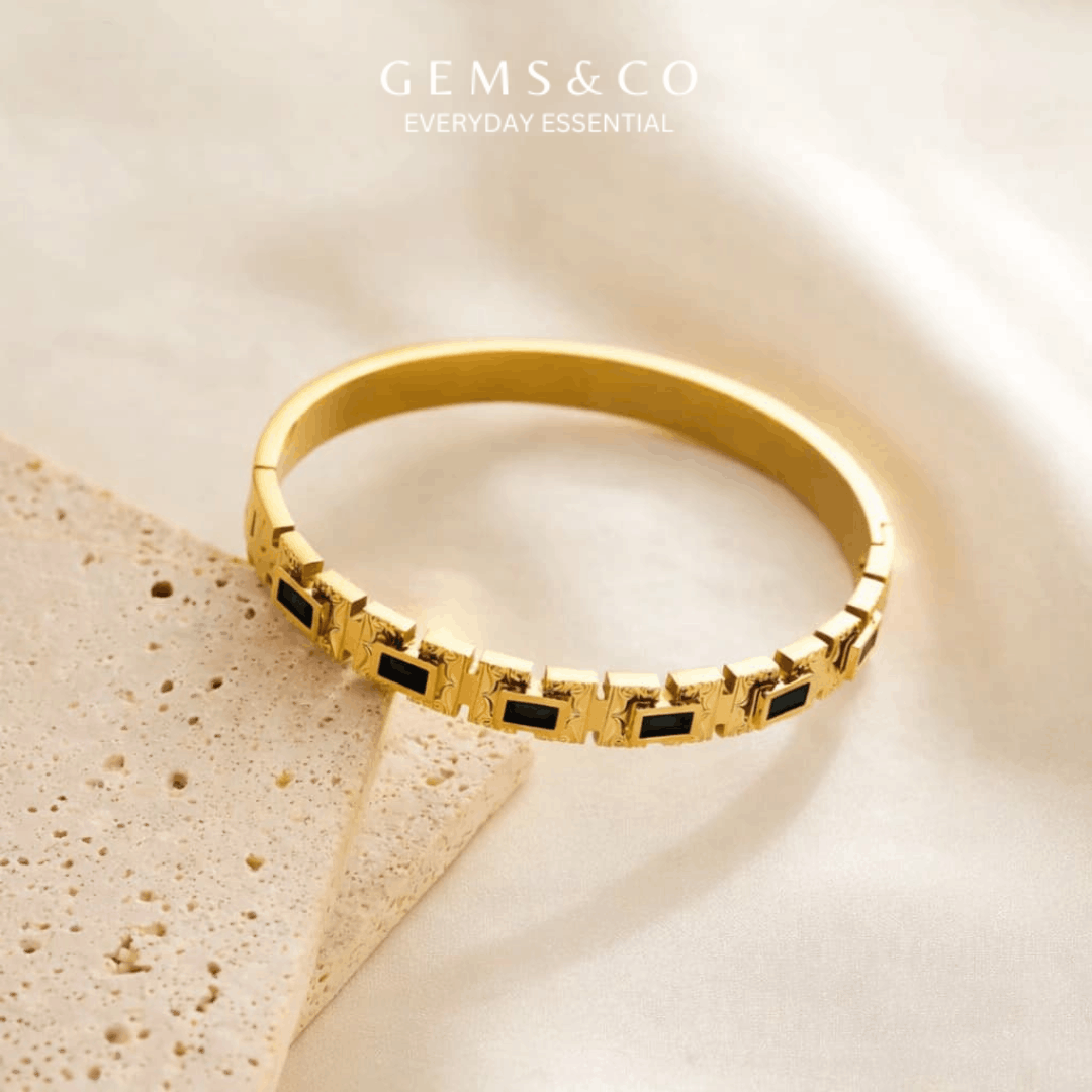 Noir Luxe Link Bracelet