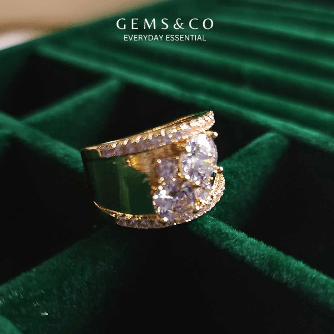 Luxe Prism Gold Ring