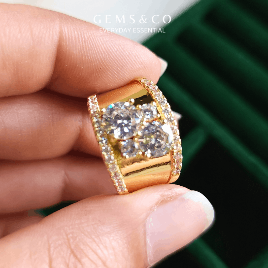 Luxe Prism Gold Ring