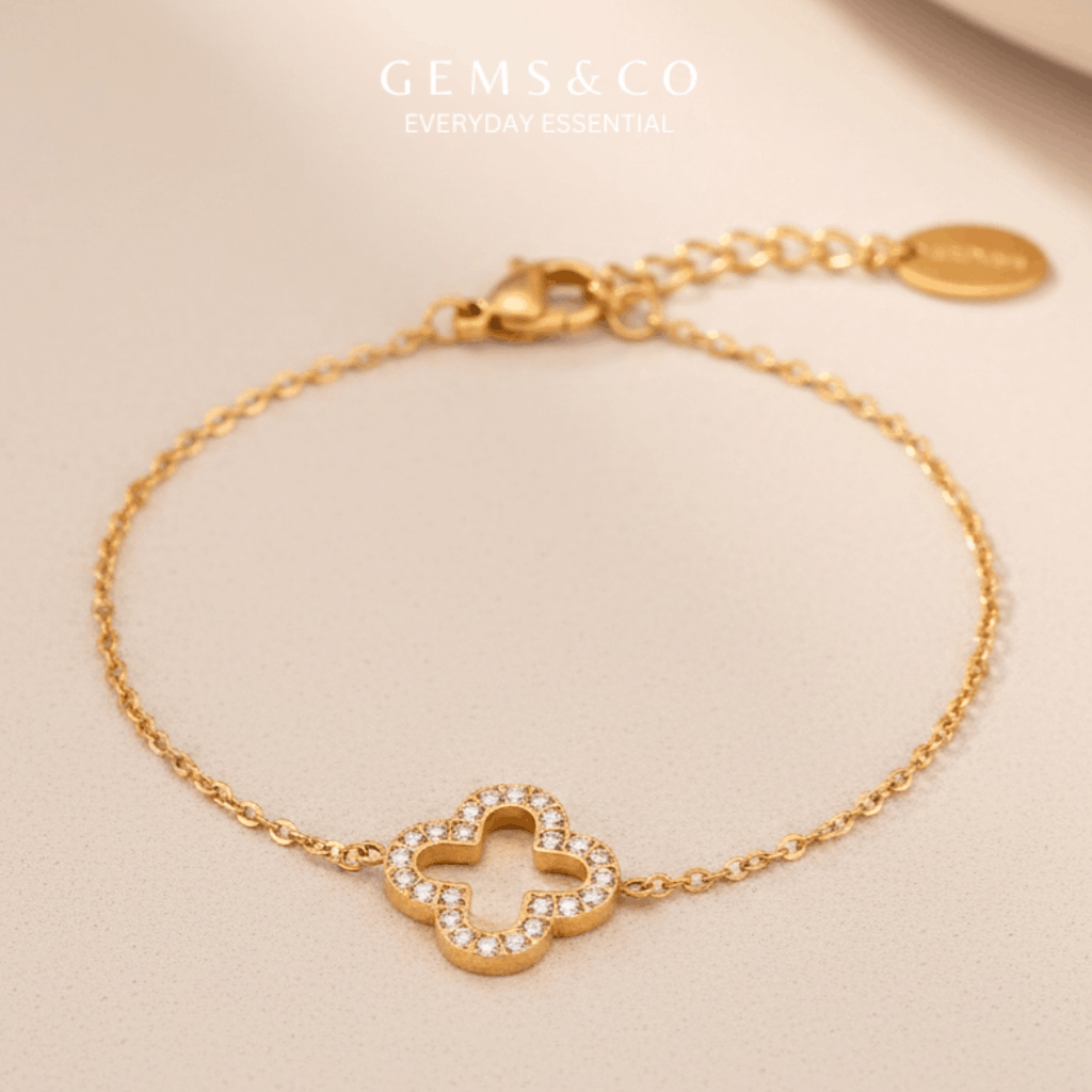 Clover Minimal Braclet