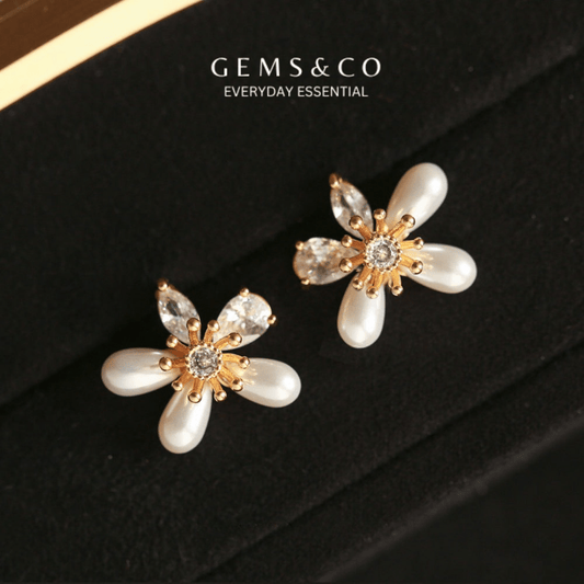 Glow Pearl Earing