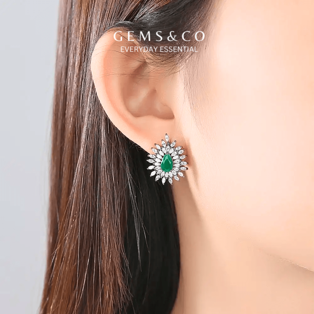 Vintage Waterdrop Studs