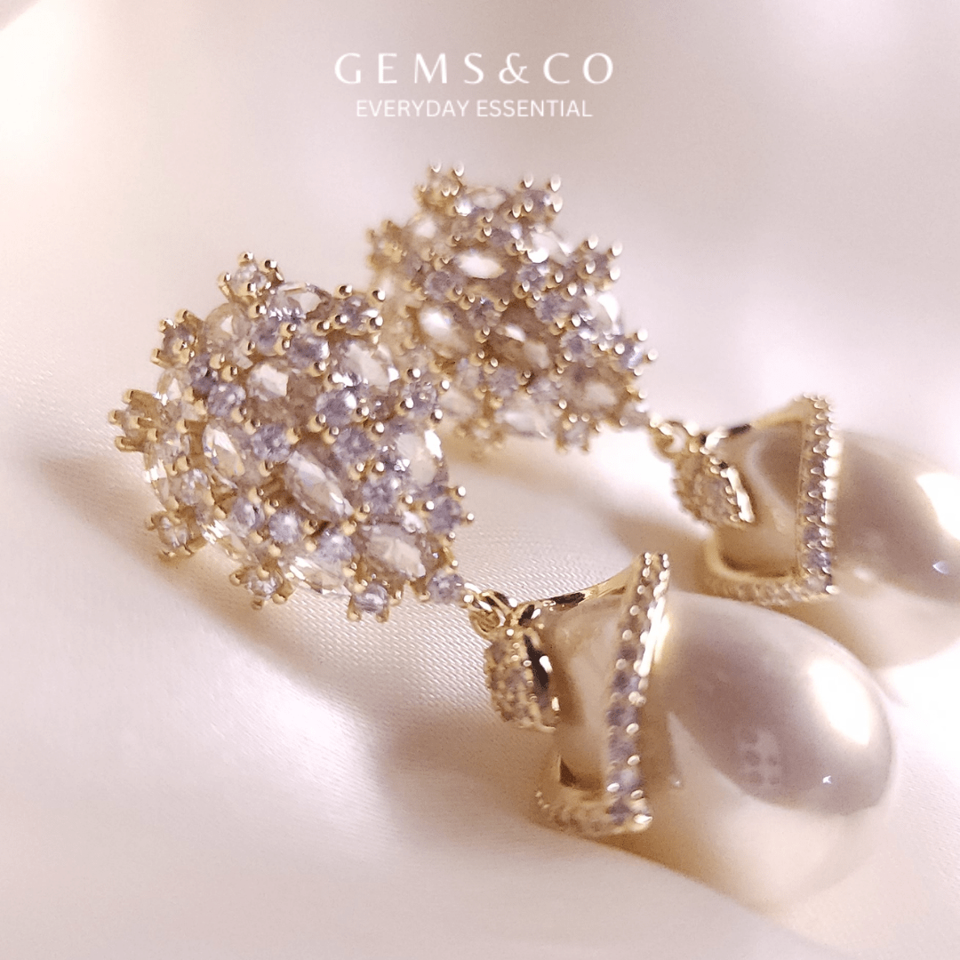 Luna Bloom Pearl Drops