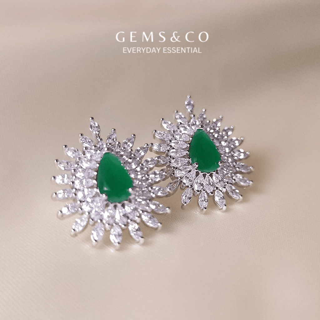 Vintage Waterdrop Studs