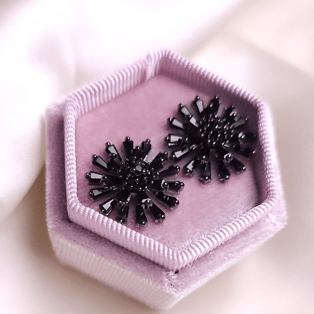 Bloom Studs ( Black )